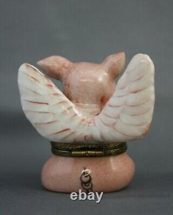 Peint Main Limoges Winged Flying Pig Hinged Trinket Box Seated Porcine Signed PN