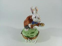 Peint Main White Rabbit Alice in Wonderland Limoges Trinket Jewelry Box France
