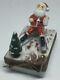 Peint Main Xmas Christmas Santa Skiing Signed Limoges Enamel Trinket Box