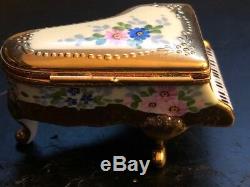 Peint Maine Limoges France Gold And Flowers Grand Piano Miniature Hinged Box