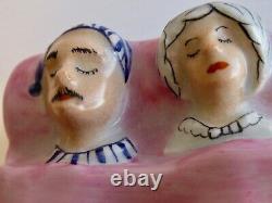 RARE LIMOGES FRANCE Elegant Bed Couple French Hinged Trinket Box Peint Main