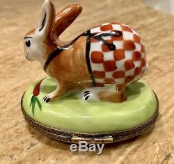 Rabbit With Checkered Design. Authentic limoges trinket box peint main Chamart