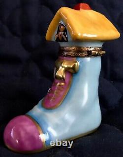 Rare, Limoges'Women (Mouse) who Lived In a Shoe' Trinket Box. 3. Colorful