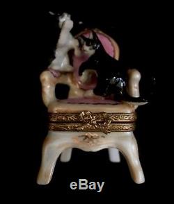 Rochard Limoges France Peint Main Trinket Box withPlayful Kittens on a Chair