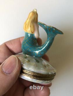 SALE! Mermaid (Clam Shell) Limoges Trinket Box with Seahorse Clasp & Pearl Inside