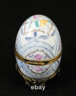 Superior LIMOGES Trinket Box Egg TEA SET Peint Main HAND PAINTED 3.5 MINT