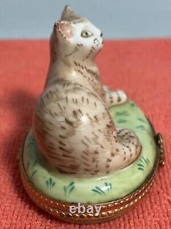 TIFFANY & Co. LIMOGES FRANCE CAT TRINKET BOX PEINT MAIN HAND PAINTED