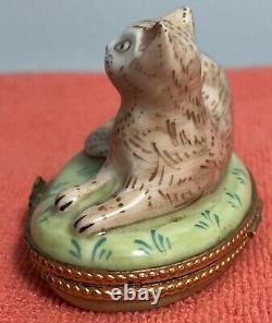 TIFFANY & Co. LIMOGES FRANCE CAT TRINKET BOX PEINT MAIN HAND PAINTED