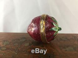 Tiffany LIMOGES FRANCE Strawberry Hinged Trinket Box Ring Handpainted Peint Main