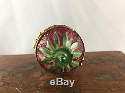 Tiffany LIMOGES FRANCE Strawberry Hinged Trinket Box Ring Handpainted Peint Main