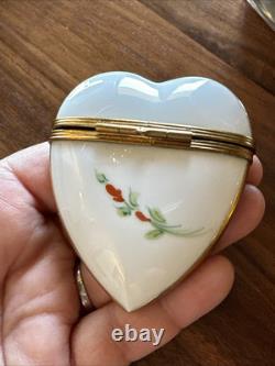 Valentine Heart Hand Painted Rochard Limoges France Trinket Box. Lovely