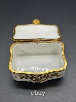 Very small Antique Limoges Trinked box. Hand Painted