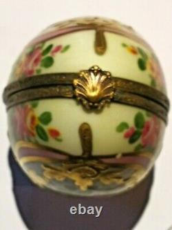 Vintage Hand Painted Porcelaine Limoges Peint Main Hinged Trinket Box Egg