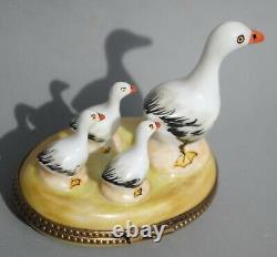 Vintage Limoges France Chamart Exclusive Trinket Box Goose Mother And Babies