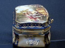 Vintage Victorian Limoges Hand Painted Porcelain Trinket box Hinged Lid