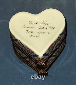 Vtg Limoges peint main porcelain trinket / ring box, Double Heart w pink roses