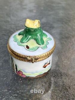 Vtg RARE Limoges Frog on Lilly Pad 51/1000 Hand Painted Peint Main Trinket Box